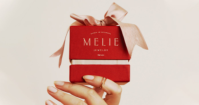 Everything You Should to Know About Custom Gift Card Boxes