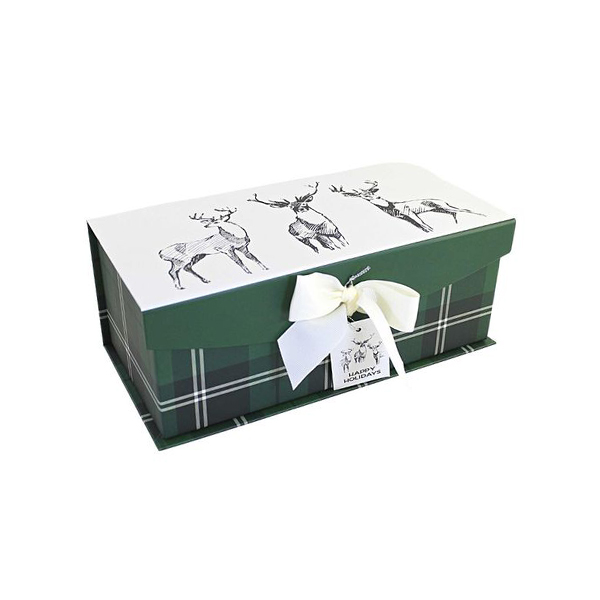 christmas gift box with magnetic closure