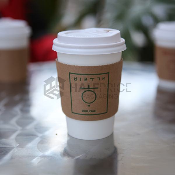 disposable coffee cups with lids and sleeves