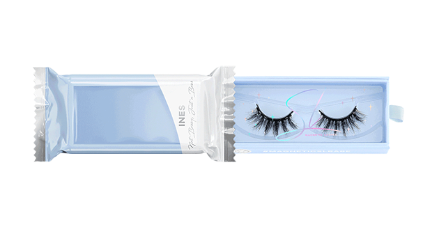eyelash candy bar