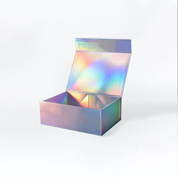 hard gift box with magnetic closure lid