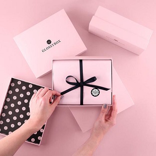 Luxury Apparel Boxes bulk