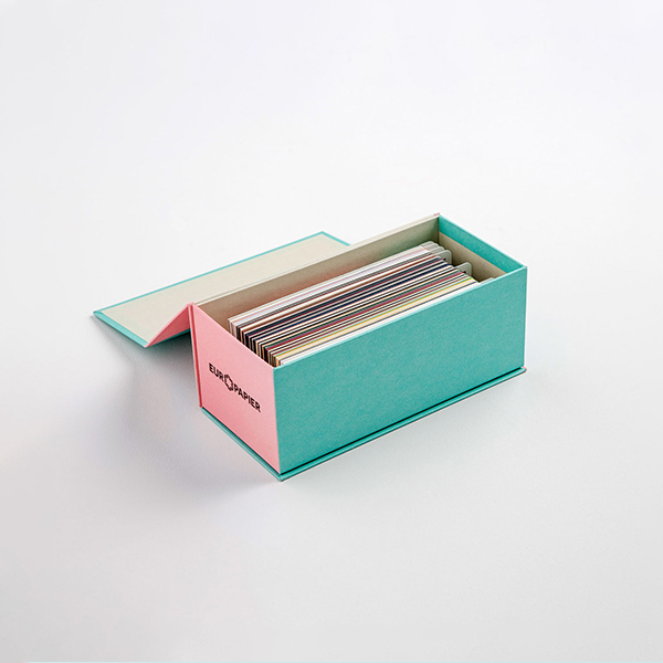 Magnetic Closure Rigid Boxes