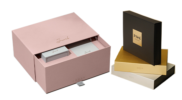 Rigid storage boxes